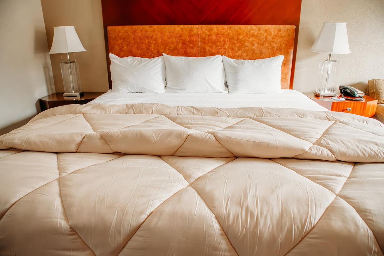 Country Garden & Suites Benton Esterno foto