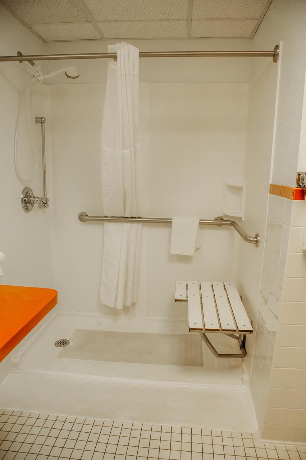 Country Garden & Suites Benton Esterno foto