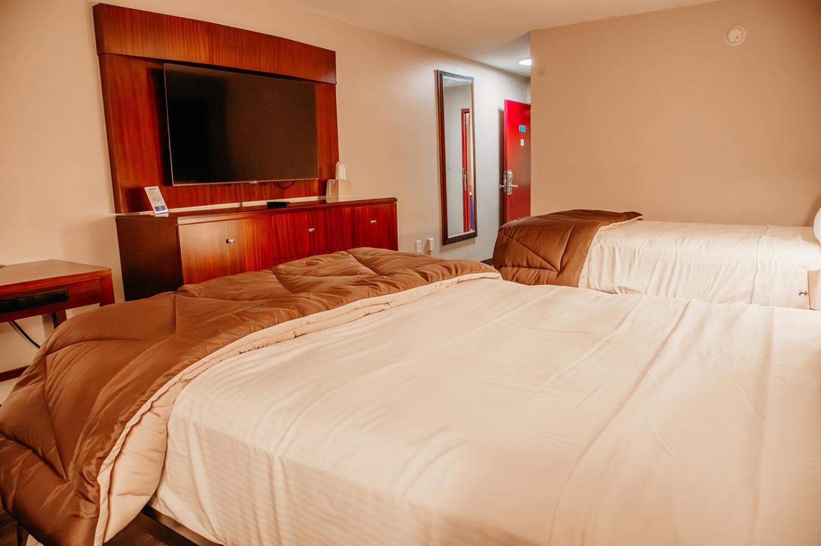Country Garden & Suites Benton Esterno foto